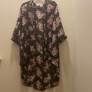 Torrid floral long black Kimono Cardigan size 2X